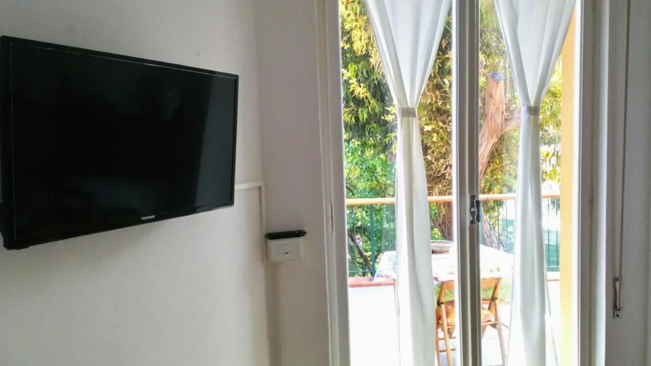 Casa Di Claude Con Posto Auto Apartment Finale Ligure Ngoại thất bức ảnh