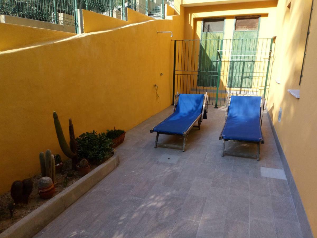 Casa Di Claude Con Posto Auto Apartment Finale Ligure Ngoại thất bức ảnh
